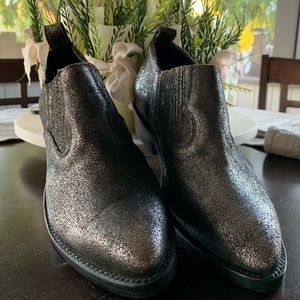 🎉NWOT🎉 Frye Billie Shootie